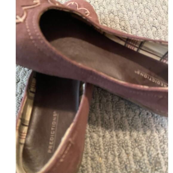 Predictions Size 8 Plum with Cream Flowers Flats - Picture 3 of 7